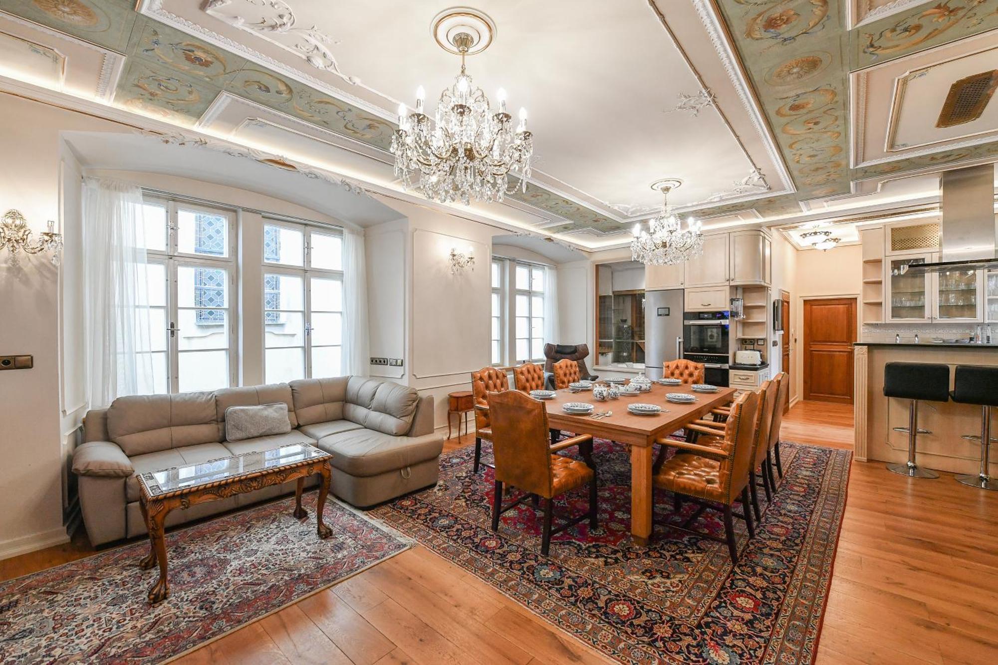 Apartment St Giles Sauna And Pool Table Apt Prag