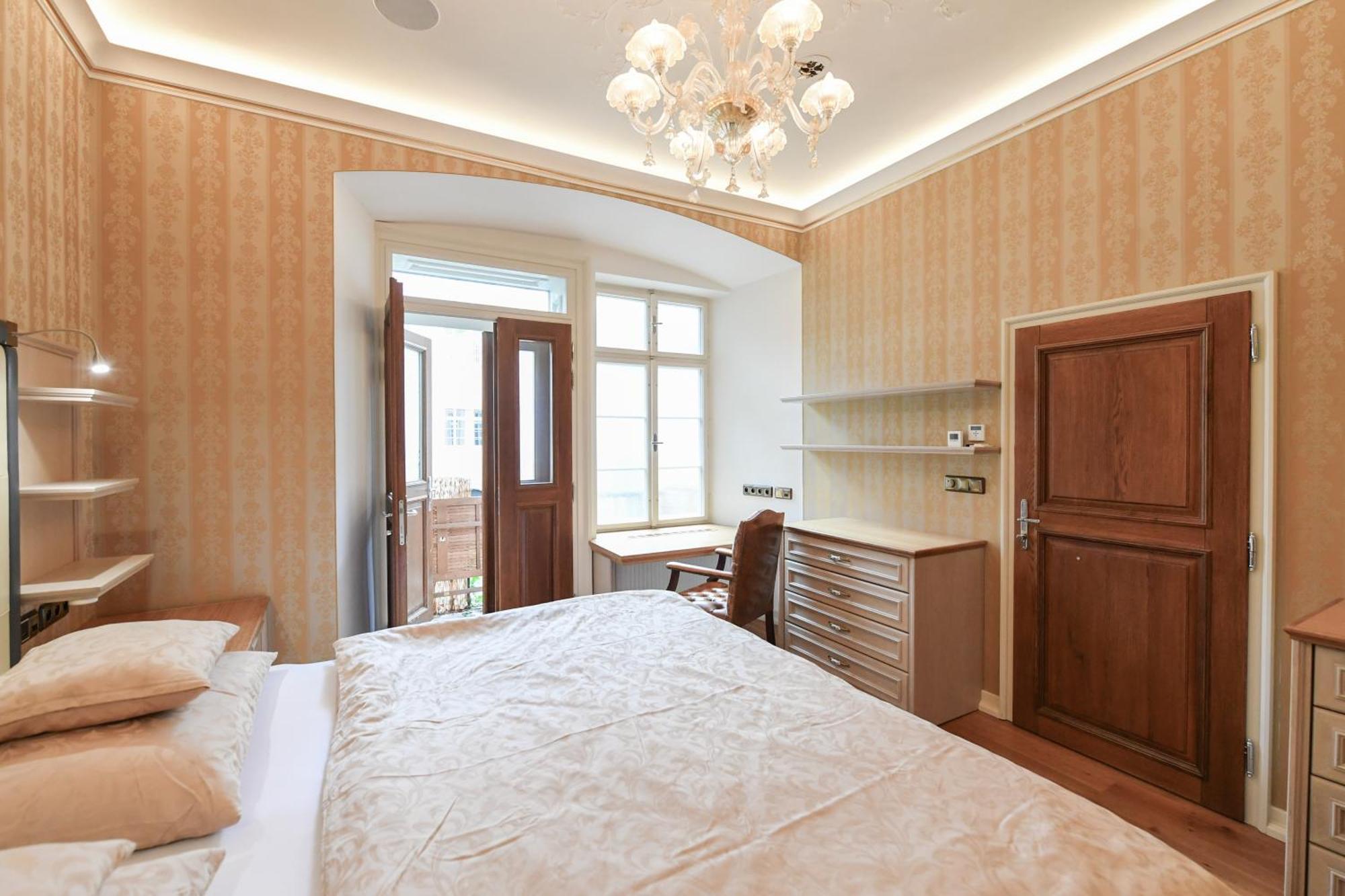 St Giles Sauna And Pool Table Apt Apartment Prag